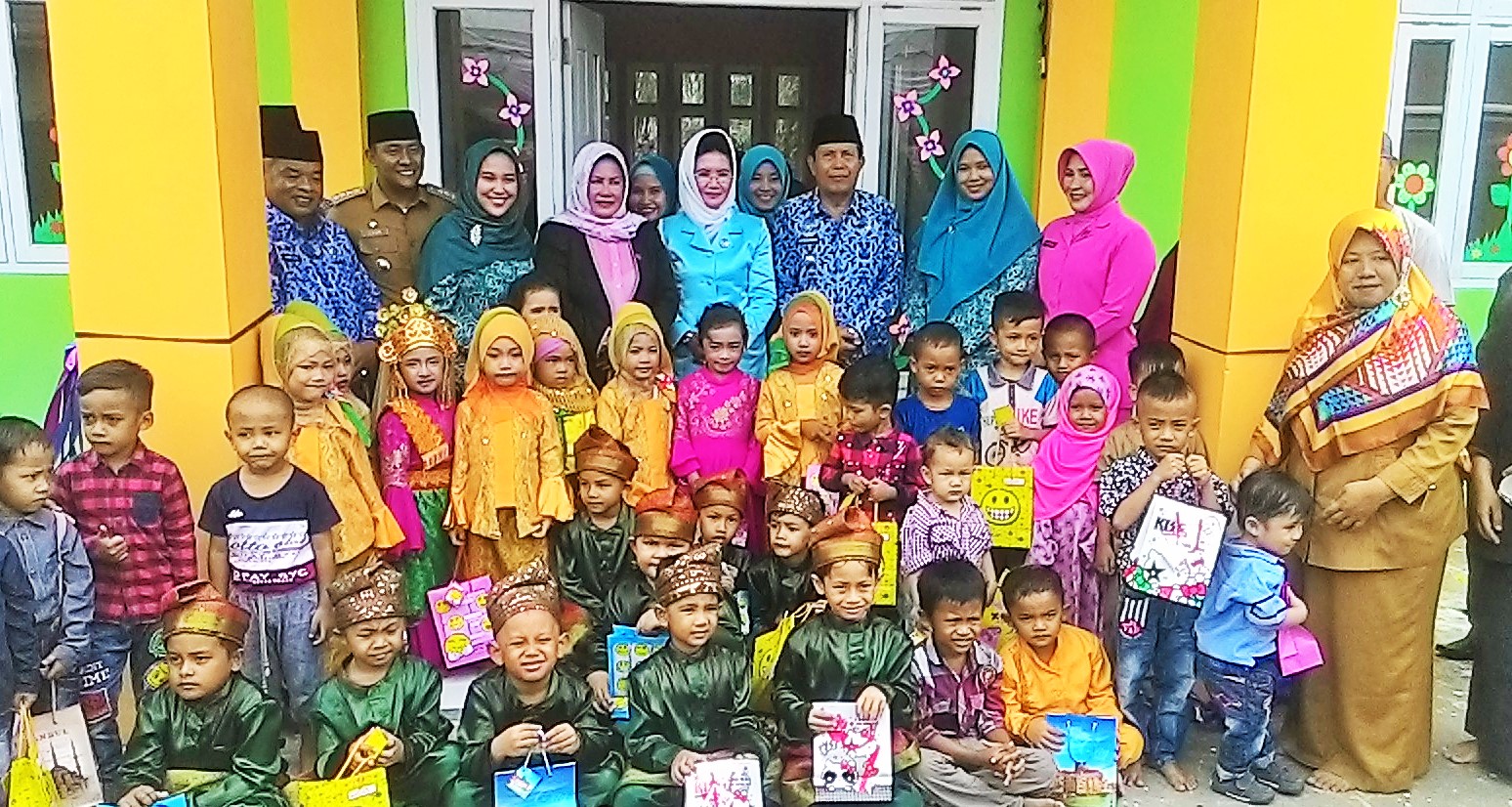 Bupati Sukiman dan Bunda PAUD Rohul Resmikan Pemanfatan PAUD Ramah Anak Kecamatan Rambah